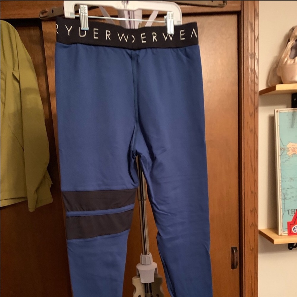 Ryderwear block banded leggings